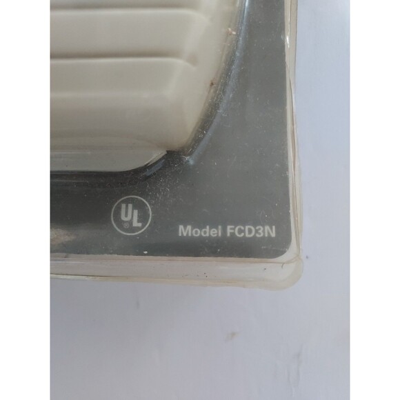 First Alert Carbon Monoxide Alarm Battery Powered FCD3N Open Package - Picture 3 of 3